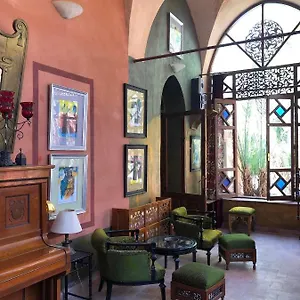 https://hotel-luxor-batumi.batumihotels.net