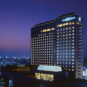 East 21 **** Tokio