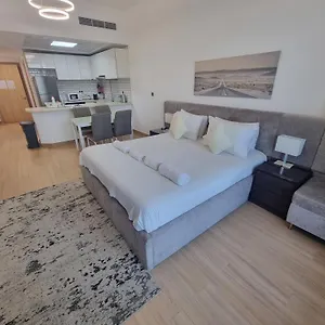Appartamento 151 Jumeirah Gardens 